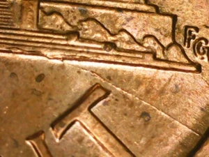 1990 Penny Die Crack Reverse - Picture 1 of 9