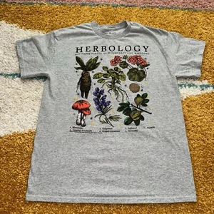 Harry Potter Shirt Men's Medium Grey Short Sleeve Herbology Hogwarts Mandrake - Picture 1 of 8