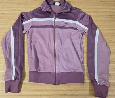 Chaqueta Nike De Colección Para Mujer Pequeña Púrpura Blanca Rayas Cremallera Hecha en Japón Años 80 Foto 1 de 4
