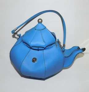 BEAUTIFUL PREOWNED PYLONES TEA BAG BLUE PURSE TEAPOT DESIGN - Picture 1 of 9