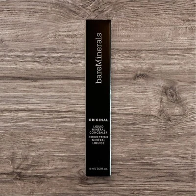 bareMinerals Original Liquid Mineral Concealer Light/Med 2.5W  0.2 FL OZ NIB - Image 1 of 4