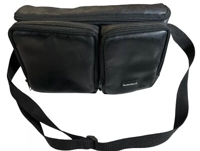 RadioShack Bolsa Acolchada para Cámara 11"x8" Negra con Correa para el Hombro Ajustable Foto 1 de 4