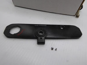 Rollei Rolleiflex SL35M BASE PLATE COVER + SCREWS SPARE PART - Picture 1 of 2