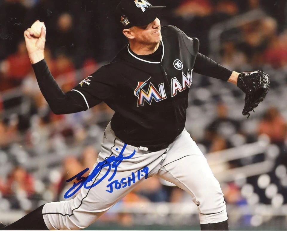 FOTO 8X10 FIRMADA POR ACCIÓN DE BRAD ZIEGLER MIAMI MARLINS AUTOGRAFIADA CON CERTIFICADO DE AUTENTICIDAD Foto 1 de 1