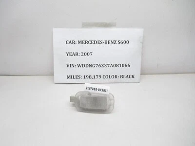 Lámpara de luz interior Mercedes-Benz S600 2007-2013 A2218202601 OEM Foto 1 de 4