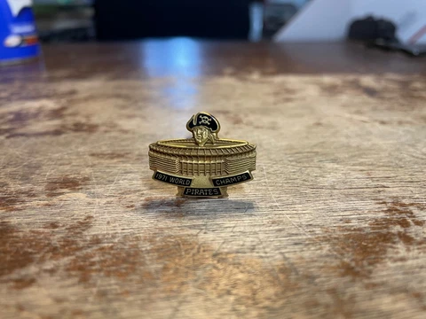 Vintage 1971 Pittsburgh Pirates World Series Baseball Cufflink Balfour Jewelers Cover