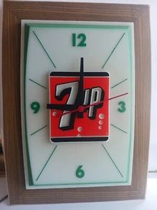 Beautiful Vintage 1967 7up Soda Pop Store lighted clock Sign 20" x 14.5" - Picture 1 of 7