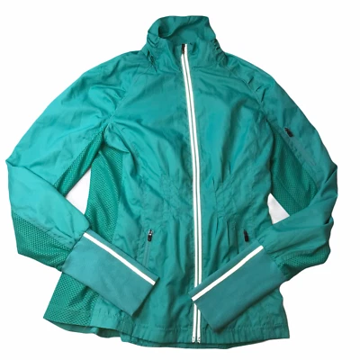 Chaqueta deportiva MPG cortavientos ligera. Verde. Talla mujer pequeña.  S/P Foto 1 de 4