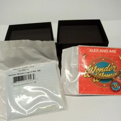 Pulseira de Ouro Feminina Alex and Ani Wonder Rara Colecionável DC Comics Nova Na Caixa (FC101/1) - Imagem 1 de 4