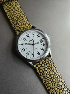 Vaer Field Watch with 3 Awesome Straps; Ref S3; Excellent and Versatile Classic! - Picture 1 of 19