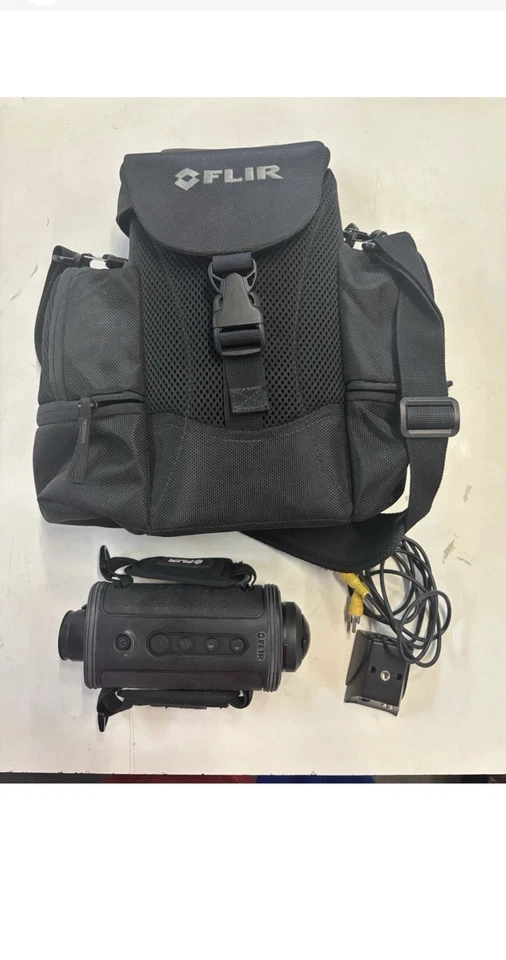 Sistema de visão noturna monocular de imagem térmica FLIR HS-324 Patrol 19mm 30Hz - Imagem 1 de 3