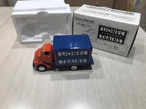 Eastwood Automobilia Lionel Trains 1952 GMC COE Die Cast Truck - NOS - Picture 1 of 7