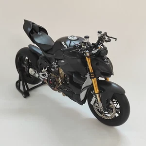1/6 Ducati Streetfighter Motorcycle Resin Metal Model Fully Detailed Handmade - Foto 1 di 8