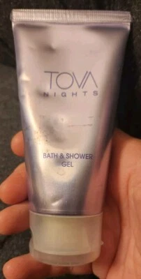 Gel de baño y ducha Tova Nights 2,5 fl. oz Foto 1 de 3