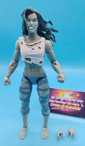 Marvel Legends Savage She-Hulk Grey Super Skrull Wave Complete Cover