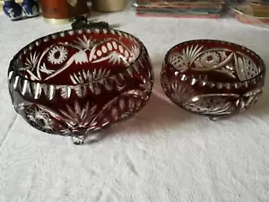2 ciotole boemo in vetro tagliato piedi rubino bordeaux fruttiera decorativa - Foto 1 di 12