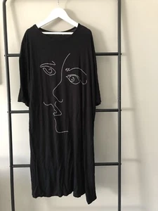 boohoo t-shirt dress, face, black, size 8 - Picture 1 of 4