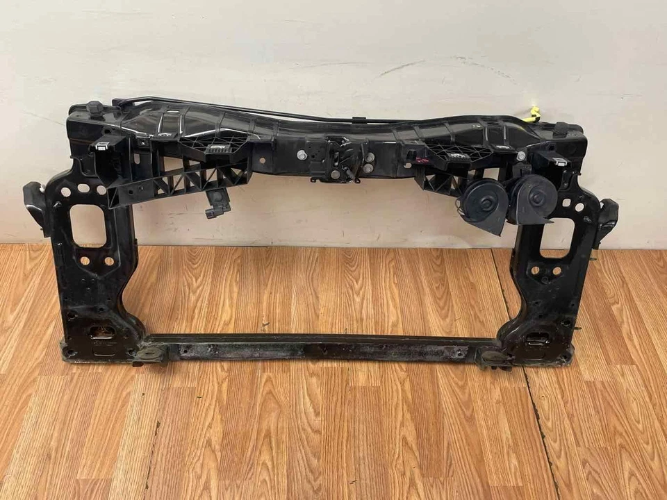 Se adapta a Dodge Dart 2013-2016 2,4 L conjunto de soporte de núcleo de radiador OEM Foto 1 de 4