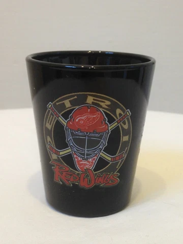 Detroit Red Wings Shot Glass Black With Helmet & Hockey Sticks Cover