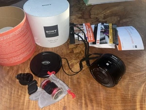 Sony Cyber-shot DSC-QX10 Digital Camera For Smartphone With Extras Tested - Picture 1 of 7