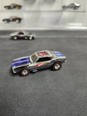 Camaro Hot Wheels RLC 67 rayas azules cromadas 1/10.000 sueltas Foto 1 de 4