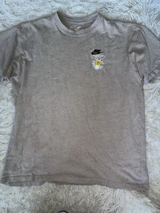 The Nike tee "Loose fit" sz. L "From Beaverton with Love" tee. Exc. qual & cond. - Picture 1 of 9