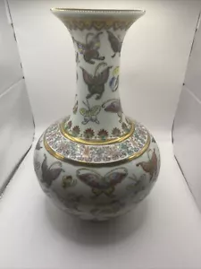 China Chinese Qi Ling Porcelain Polychrome Enamel 100 Butterfly Decor Vase 20th - Picture 1 of 14