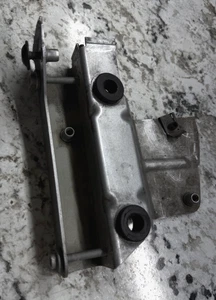 LAMBORGHINI HURACAN REAR RIGHT PASSENGER FRAME BRACKET 4T0814542B - Picture 1 of 4