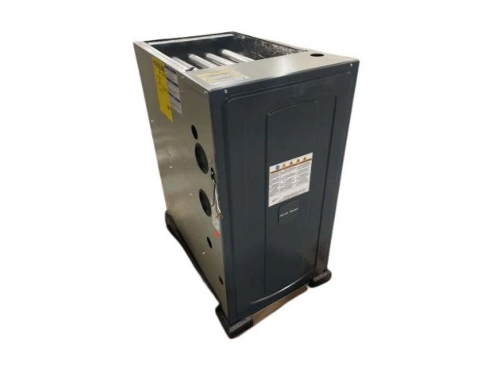 American Standard S9B1B080D4PSAA 80,000 Btu DownflowGas Furnace 92.1% 1794 Cfm - Image 1 of 4