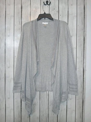Cardigã Kenar Feminino Tamanho Médio Prata Cinza Frente Aberta Assimétrico Excelente Estado Usado  - Imagem 1 de 4