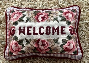 Schönes EUC kleines Welcome Rose Blumen Nadelkissen dunkelroter Rücken - Bild 1 von 6