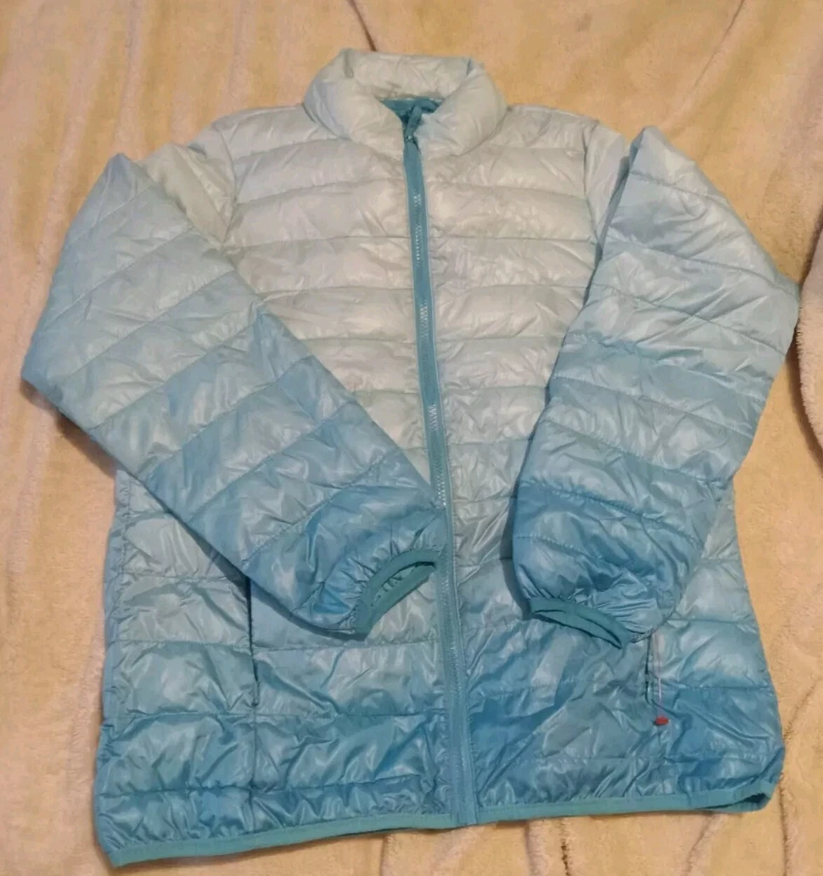 Chaqueta Jackson Hole Puffer Aislada Pacable Ligera Dos Tonos Talla Mediana Foto 1 de 4