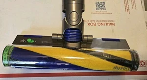 NEW Dyson V12 Detect Laser Slim Fluffy Cleaner Head Brush 971360-02 (486047-02) - Picture 1 of 5