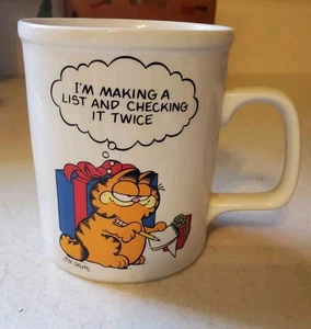 Vintage Garfield Christmas Coffee Mug Jim Davis - Picture 1 of 2