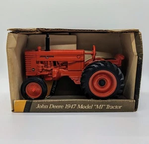 ERTL #5628 John Deere 1947 Model "MI" Tractor 1/16 Scale Diecast Orange - Picture 1 of 11
