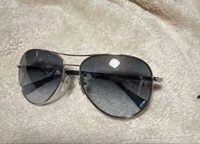 Gafas de sol para hombre LOUIS VUITTON aviador de metal con montura plateada Foto 1 de 4