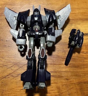 Transformers Universe Classics Cyclonus Action Figure Nightstick Deluxe Class - Image 1 of 4