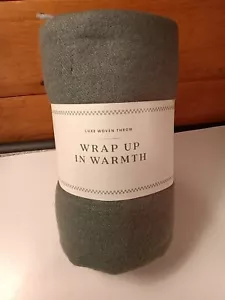 Brandneu Weich Moos/Waldgrün Luxus Gewebt Überwurf von Spoonful of Comfort - Bild 1 von 6