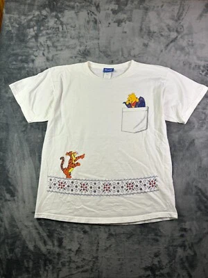 Camiseta Gráfica Vintage Disney Pooh & Tigger Grande Jerry Leigh Floral Bolsillo Camiseta Foto 1 de 4