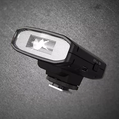 For TRIOPO TR100 Mini Camera Flash Light Speedlite Wireless 5500K Hot Shoe FlaQ9 - Image 1 of 4