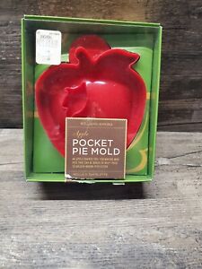 Williams Sonoma apple pocket pie mold New Open Box Dessert 