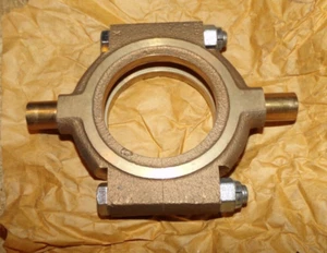 allis-chalmers brass tractor power director clutch bearing holder no numbers new - Picture 1 of 3