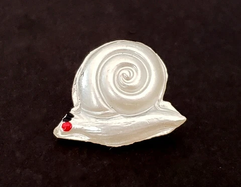 Pearlized Glass Realistic Snail Mollusk Vintage Button Cover