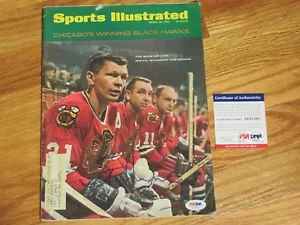 1967 STAN MIKITA #21 signed CHICAGO BLACK HAWKS Sports Illustrated Magazine PSA - Picture 1 of 4