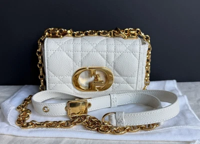 Bolso Christian DiorCaro Cannage Edredón Piel de becerro Micro Blanco Foto 1 de 4