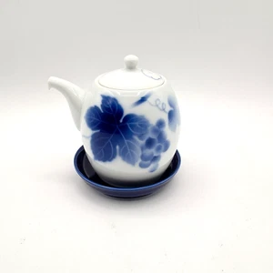 Kikkoman Fukagawa-Seiji Arita Porcelain Soy Sauce Set - Picture 1 of 10