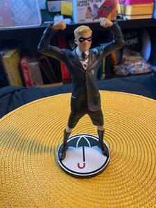 The Umbrella Academy Luther Hargreeves Figurine - Picture 1 of 4