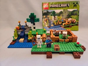 LEGO Minecraft #21114 The Farm - Complete, Figs, Instruct, No Box - DISASSEMBLED - Picture 1 of 5