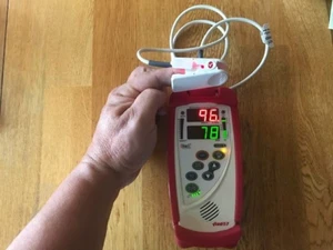 Masimo Rad 57 mit neuem SpCO Sensor und neuer Schutzhülle/Stiefel - Bild 1 von 1