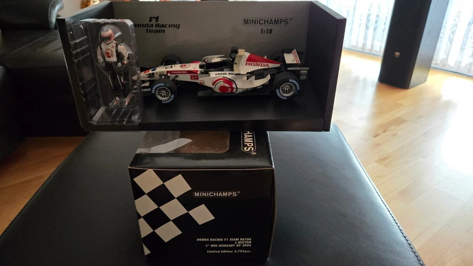 Minichamps F1 Honda RA 106 1:18 J. Button 1.Sieg - Bild 1 von 2